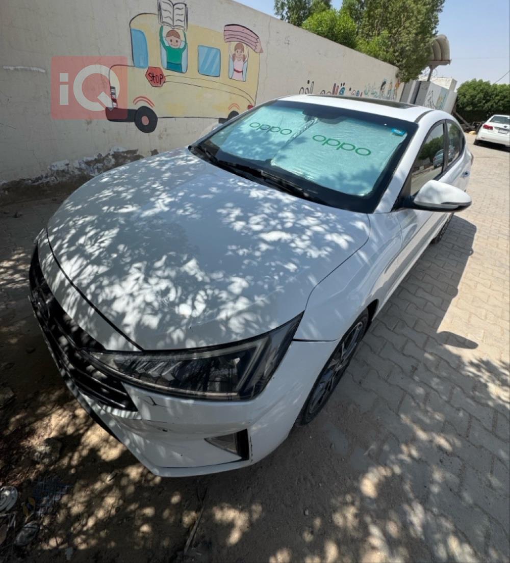 هیوندای ئەلەنترا